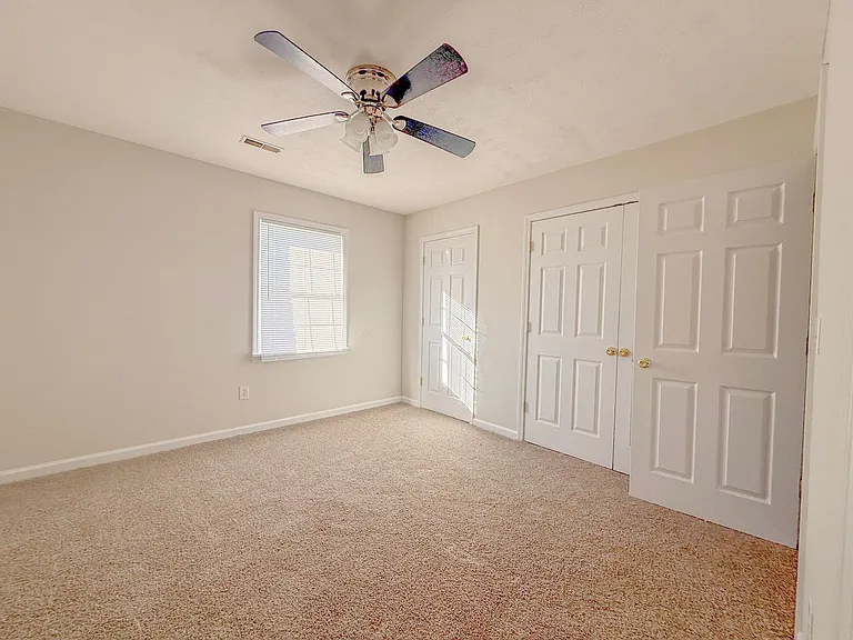 440 W 4th St — Photo 15