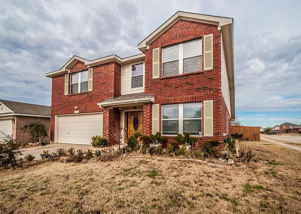 1st image of 1449 Thornhill Ln