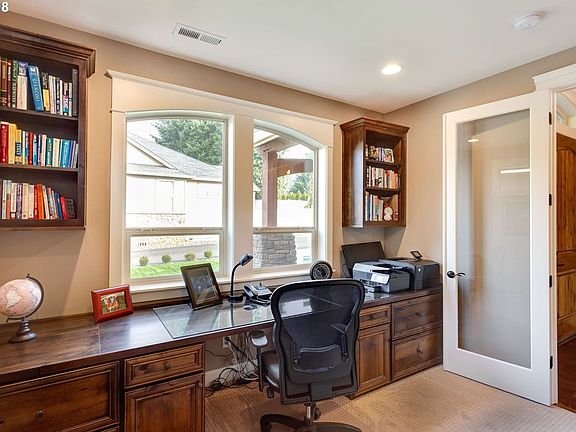 4th image of 4807 NE 126th Cir
