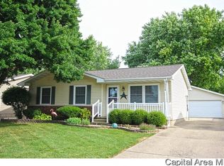 2924 Sherborn Rd, Springfield, IL 62702