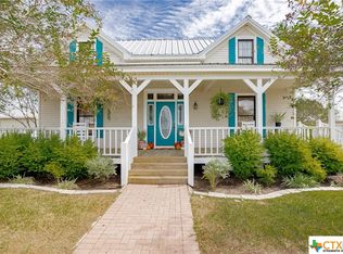 261 Oliver Rd, Victoria, TX 77904