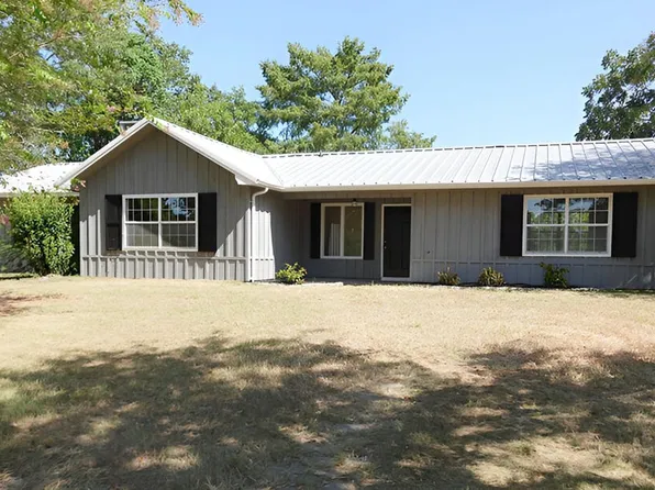 309 Yupon Acres Rd, Huntington, TX 75949