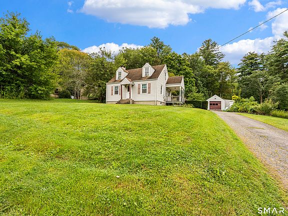 3rd image of 11 Cottage Road