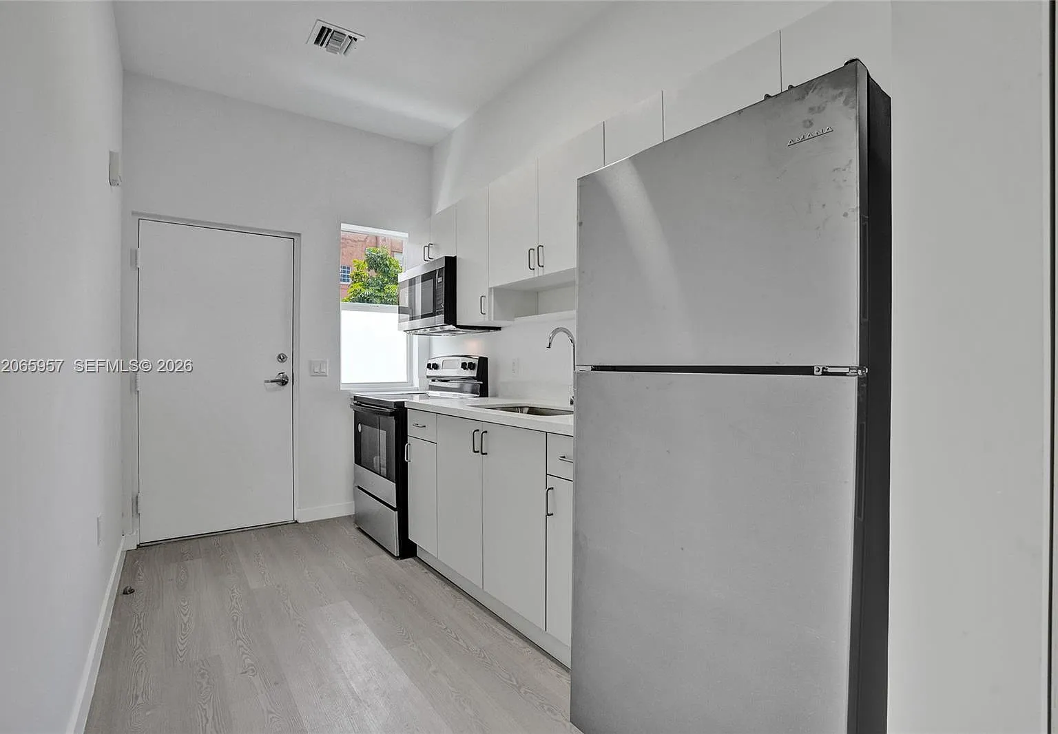Lawrence Estates Land Cos — Photo 2