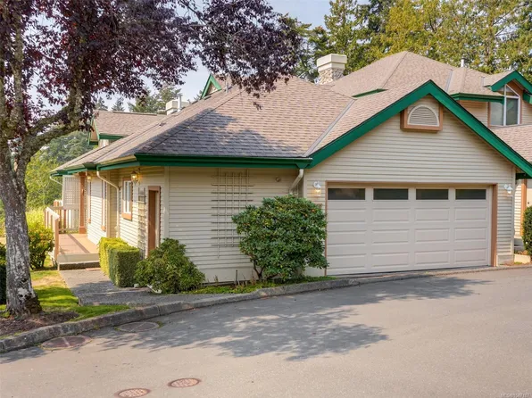 530 Marsett Pl #77, Saanich, BC V8Z 7J2