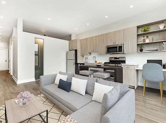 2nd image of 1964 N Milwaukee Ave #207