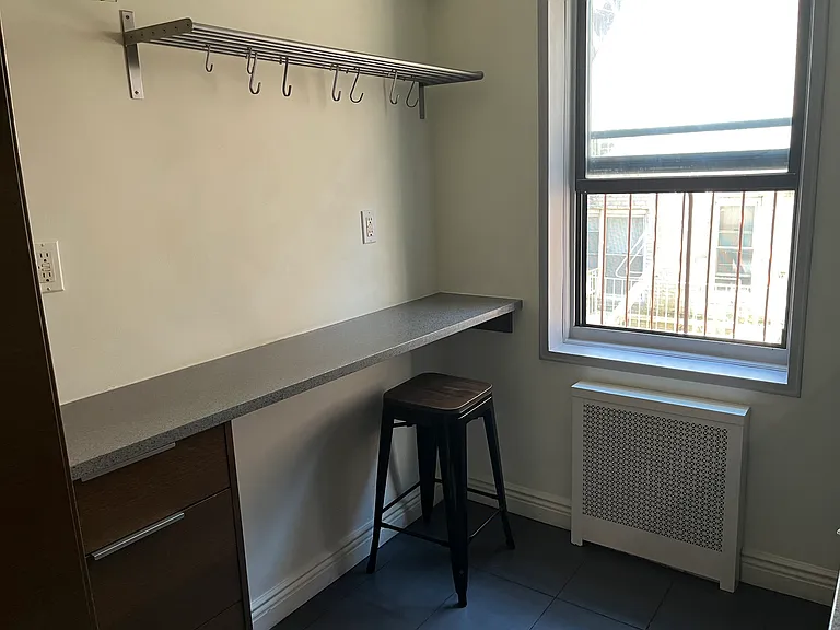 140 7th Ave #6D — Photo 7