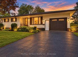 10 Emily St N, Kawartha Lakes, ON K0L2W0