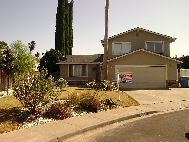 1st image of 306 Normandy Ct
