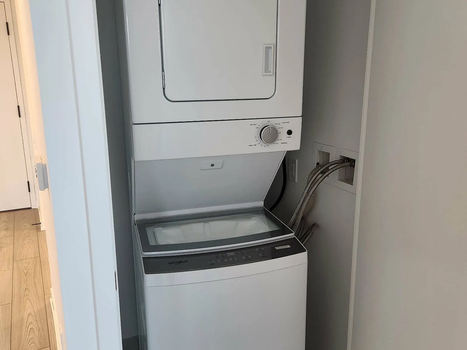 1 bed, 650 sqft, $2,300 — Photo 4