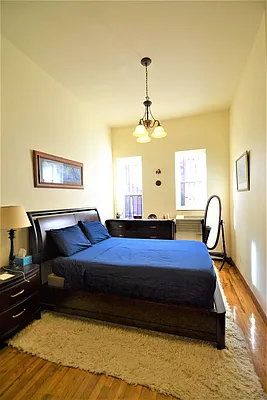 Sold by Lasri Group Inc | media 25