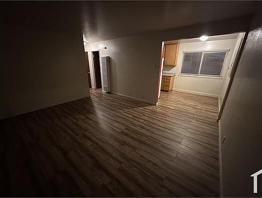 2nd image of 423 40th St #C