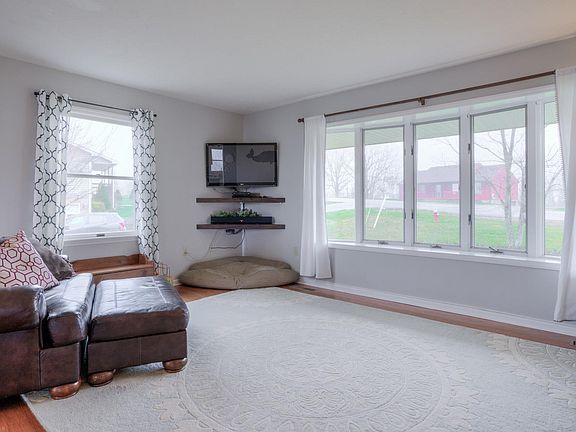 5th image of 290 Howery St