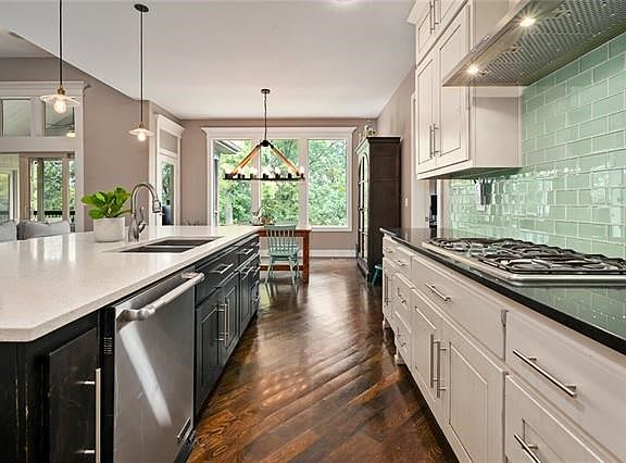 5th image of 6755 NW Meyers Cir