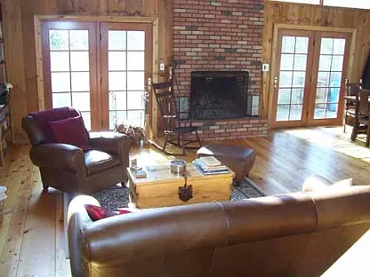 East Hampton Cottage — Photo 3