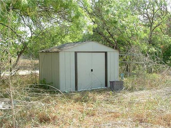 5th image of 3913 Caldwell Ln