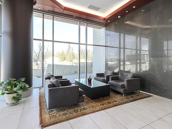 2nd image of 1550 Fern St #204