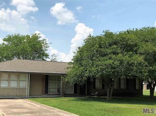 58660 Delacroix Ave, Plaquemine, LA 70764