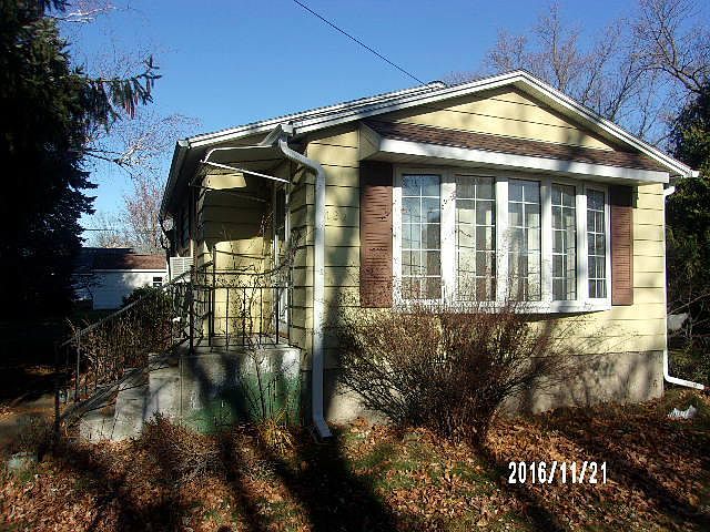 1st image of 1120 37th Ave