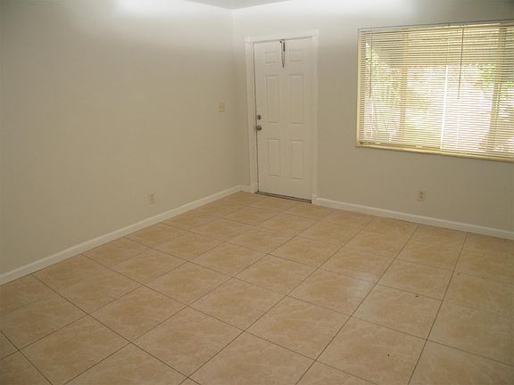 3rd image of 1842 McKinley St #2