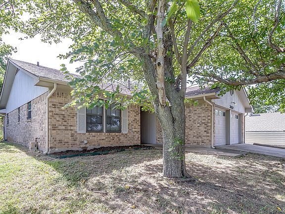 2nd image of 3007 Olive Pl