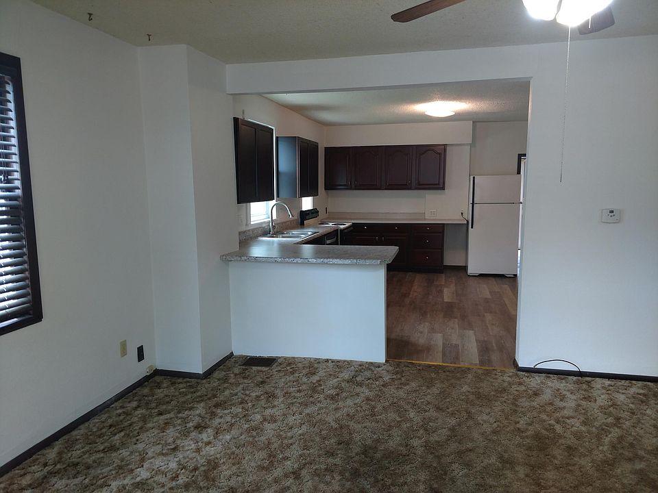 2nd image of 1609 N Main St #A