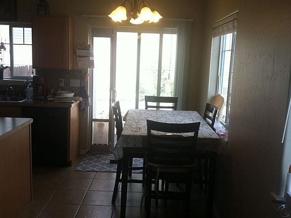 5th image of 2217 Benton St Unit A