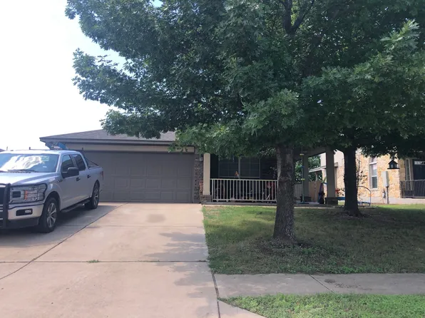 1215 Logan Dr, Leander, TX 78641