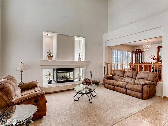 4th image of 1483 Glassy Pond Ave