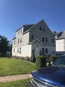48 Blohm St, West Haven, CT, 06516