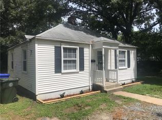 613 Warwickshire Ct, Newport News, VA 23605