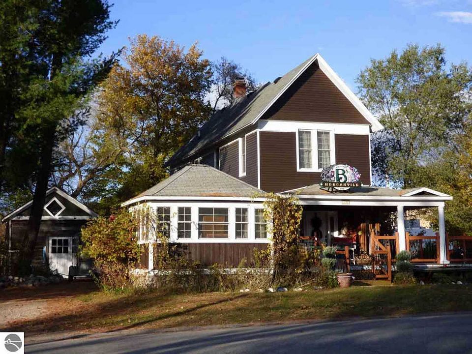 1st image of 106 W Cayuga St