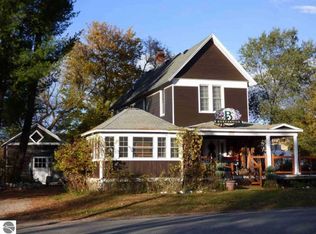 106 W Cayuga St, Bellaire, MI 49615