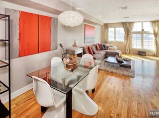 124 68th St APT 305, Guttenberg, NJ 07093