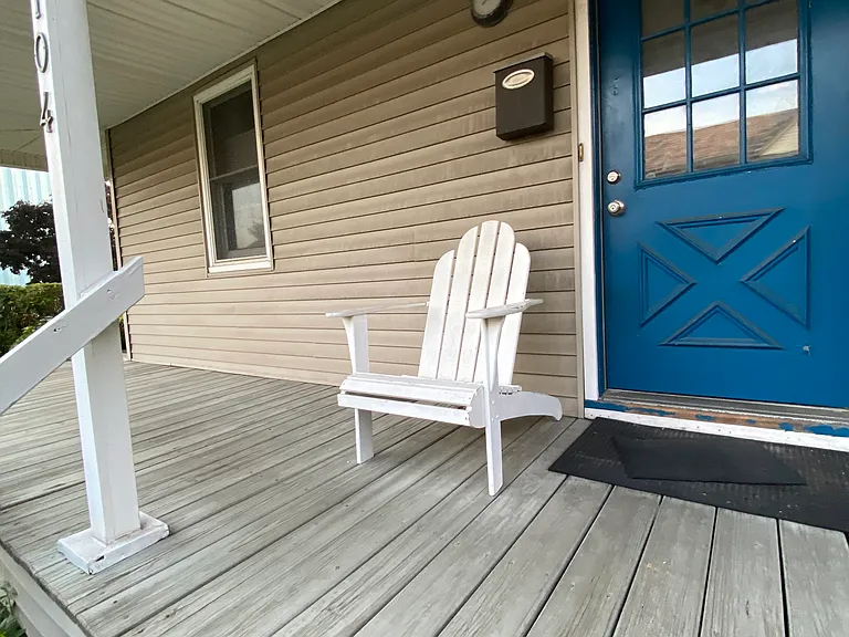 104 N Forest Ave #2 — Photo 2
