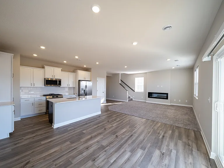 7368 183rd St W — Photo 2