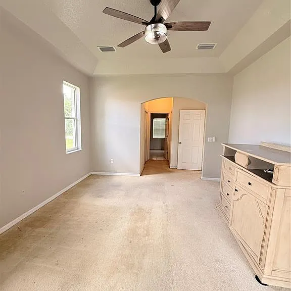 3010 Victoria Dr — Photo 25