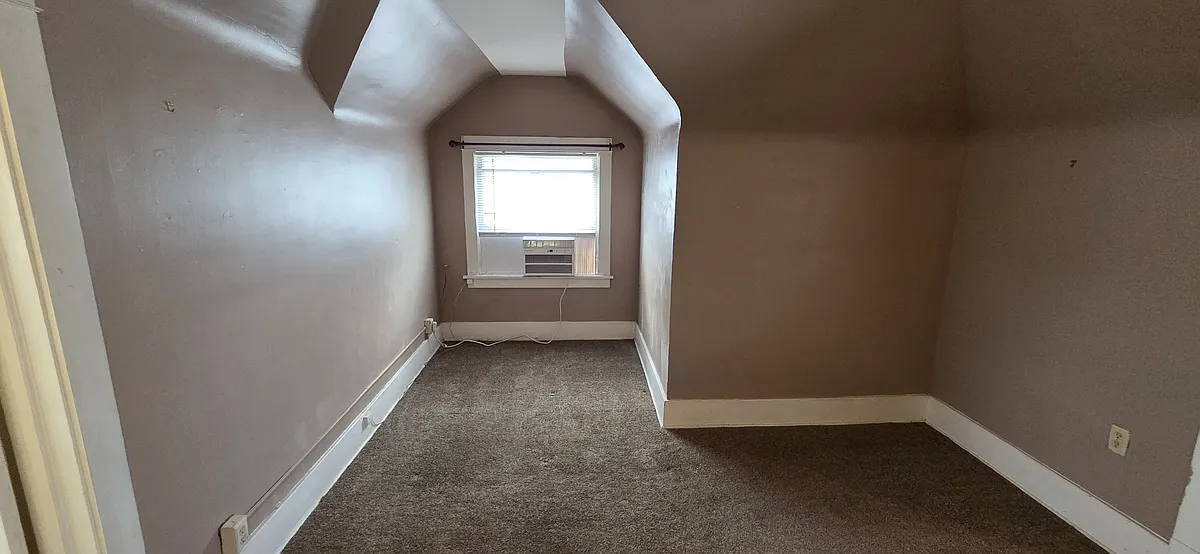 Building Photo - 131 S 38th St #5
