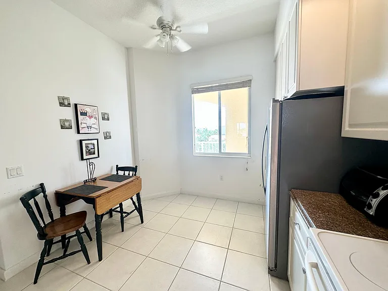 3 Harbour Isle Dr #306 — Photo 9