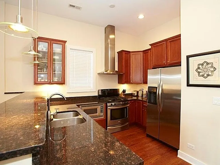 2342 W North Ave #201 — Photo 8