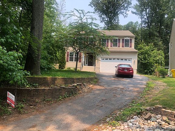 3rd image of 634 Whittier Pkwy