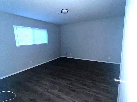 4th image of 3422 Chapman St #4