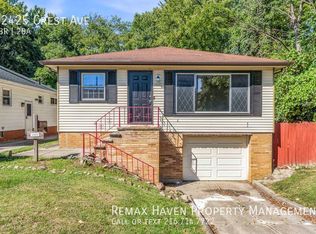 12425 Crest Ave, Garfield Heights, OH 44125