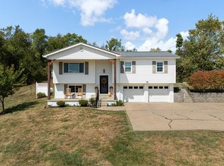 1593 Roberts Ridge Rd, Moundsville, WV 26041