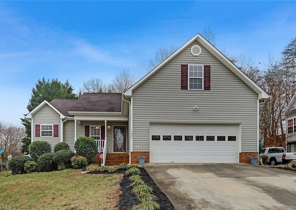 1st image of 1050 Falling Leaf Ln