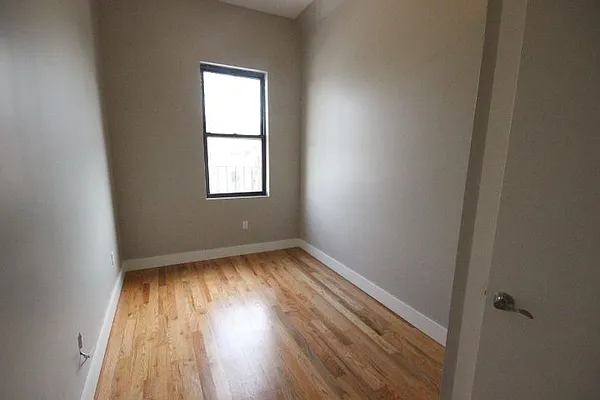 Rented by Nooklyn NYC LLC | media 21