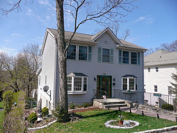 2nd image of 139 Marietta Ave