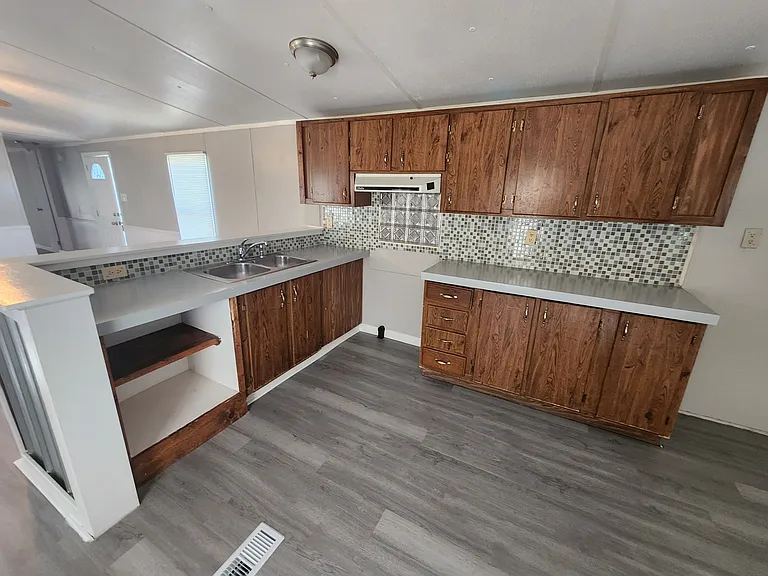9500 Hausmond Way #21 — Photo 12