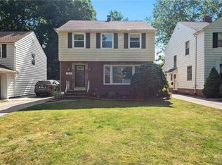 2235 Wrenford Rd, University Heights, OH 44118