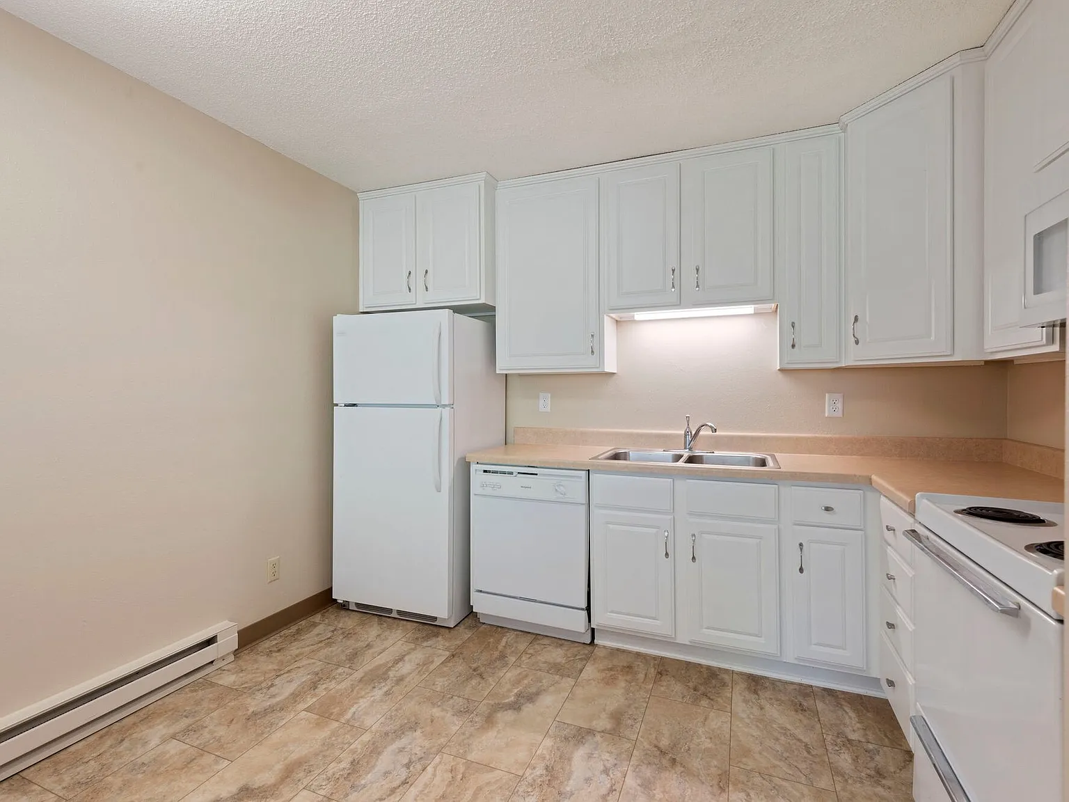 Canyon Estates Apartments — Photo 1